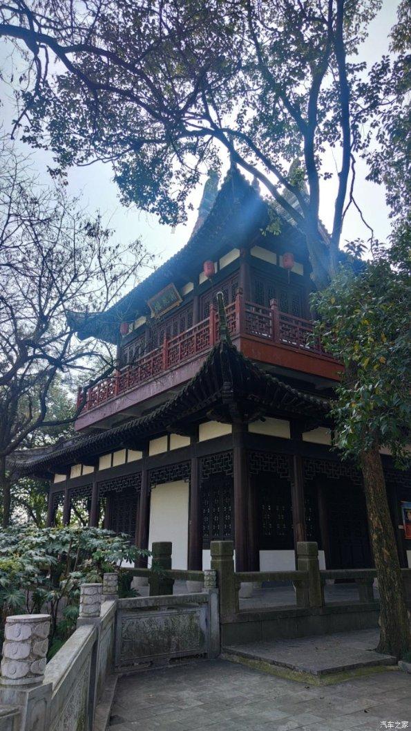 为什么最近每次早上起来跟呛着似的？